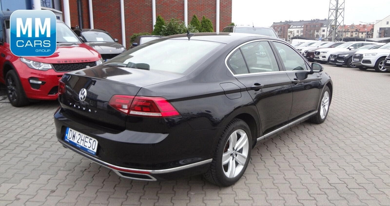 Volkswagen Passat cena 94850 przebieg: 99590, rok produkcji 2019 z Kałuszyn małe 191